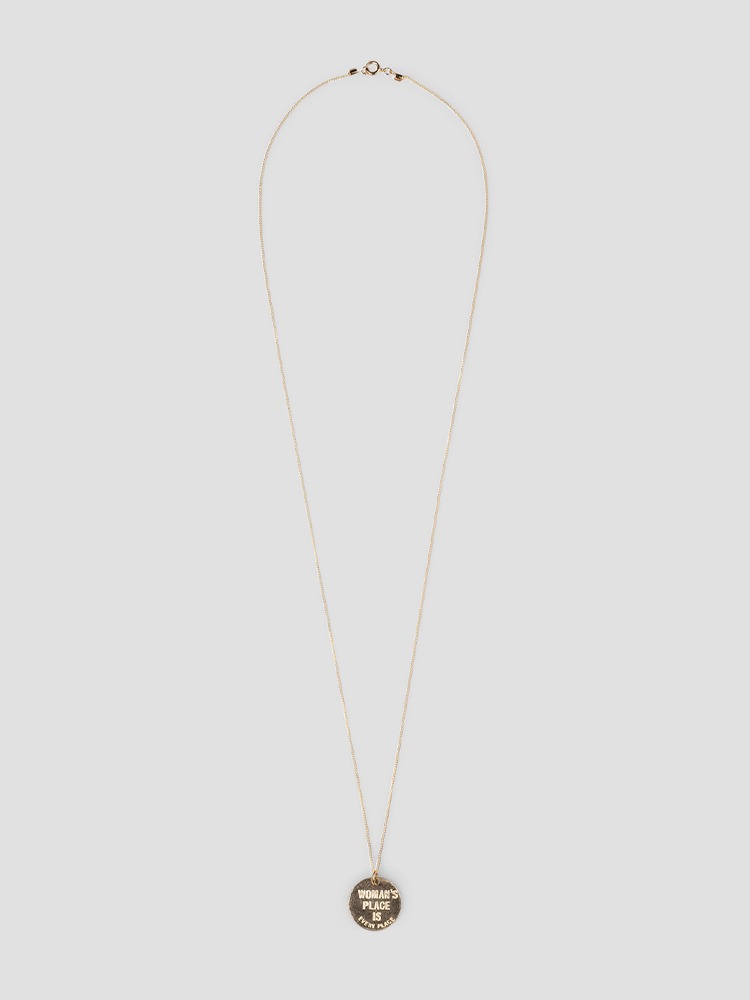 GOLD &quot;A WOMAN&#039;S PLACE&quot; NECKLACE  마틴 로즈 골드 &quot;우먼스 플레이스&quot; 목걸이 - 아데쿠베