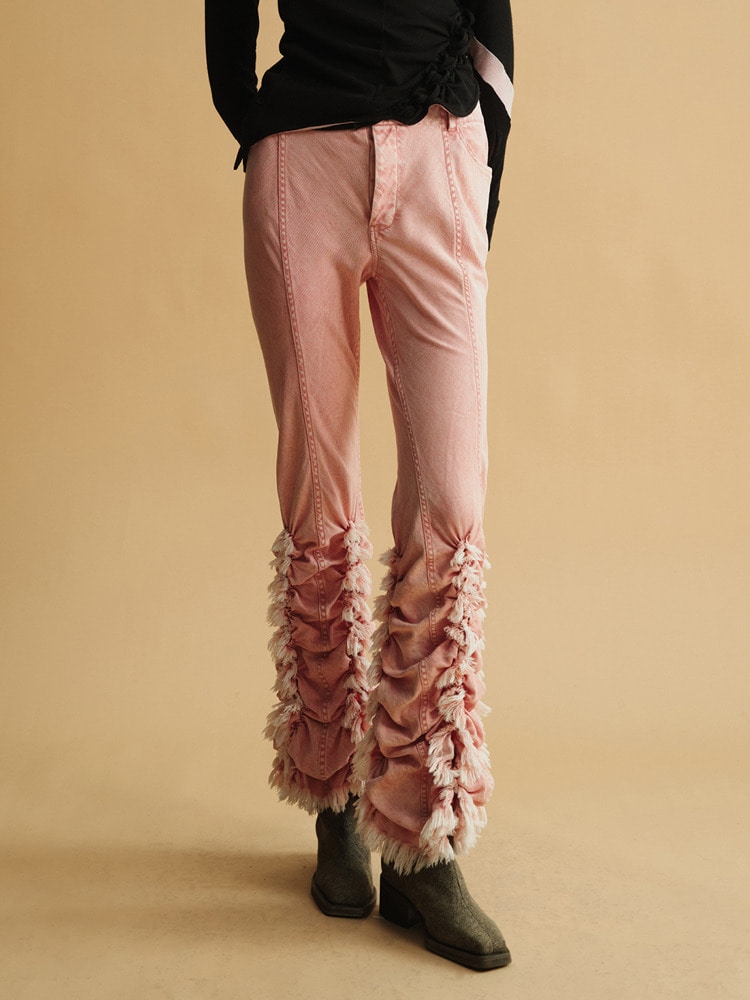 PINK “GRAZE” SMOCKED &amp; FRAYED DENIM TROUSERS  폰더럴 핑크 &quot;그레이즈&quot; 스모크 &amp; 프레이 데님 트라우저 - 아데쿠베