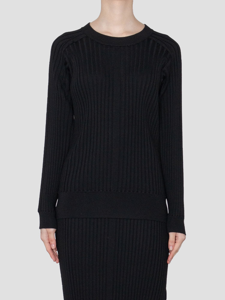 BLACK WIDE RIBBED SWEATER  하이크(HYKE) 블랙 와이드 립 스웨터 - 아데쿠베