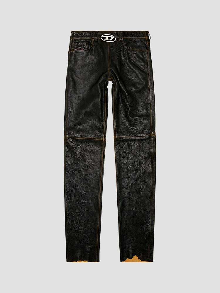 BLACK KOOMAN TEXTURED LEATHER PANTS  디젤(DIESEL) 블랙 텍스처 레더 팬츠 - 아데쿠베