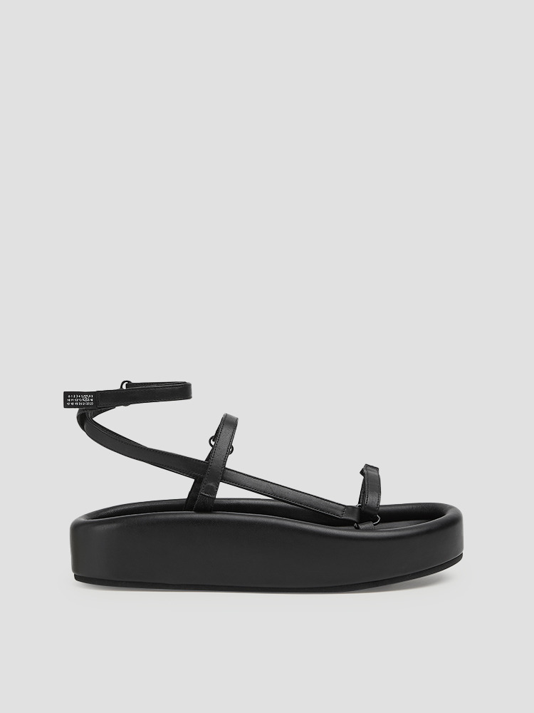 BLACK WEBBING PLATFORM SANDALS  MM6 블랙 웨빙 플랫폼 샌들 - 아데쿠베