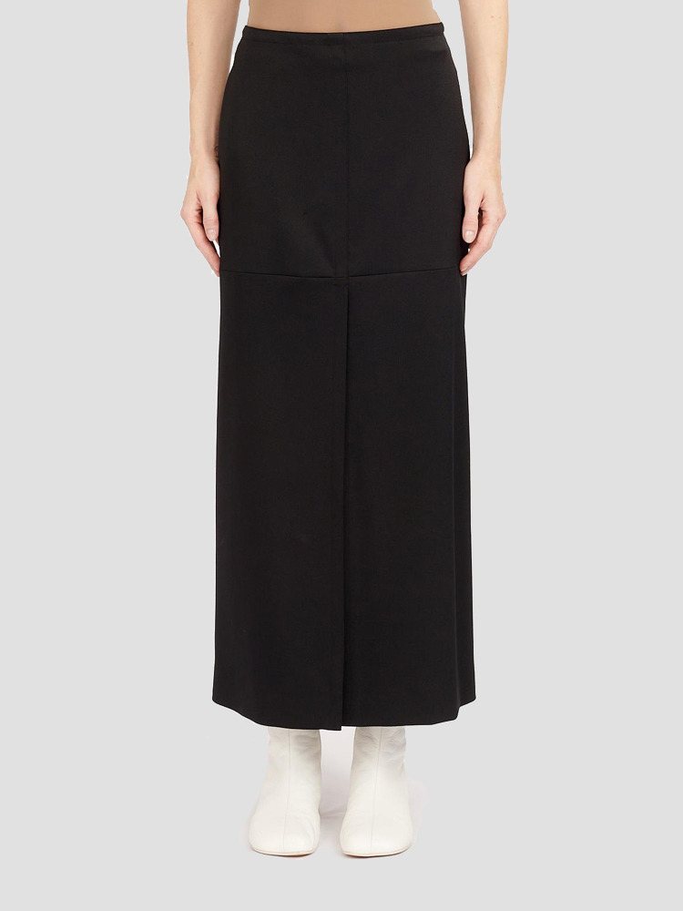 BLACK FRONT SLIT PANEL LONG SKIRT  MM6 블랙 프론트 슬릿 패널 롱 스커트 - 아데쿠베