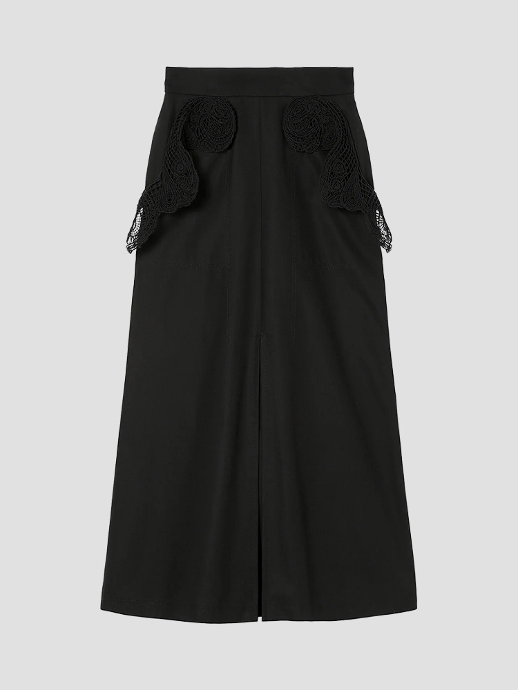 BLACK CORDING EMBROIDERY SKIRT  마메 쿠로구치 블랙 코딩 자수 스커트 - 아데쿠베