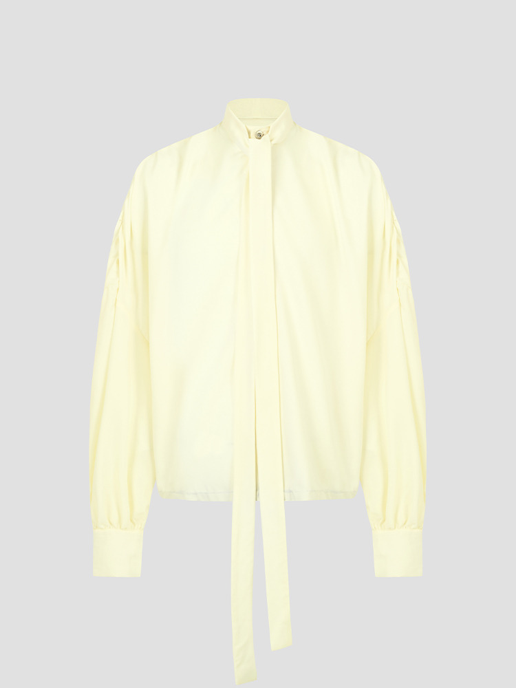 OFF WHITE PLEATED LAVAILLIERE BLOUSE  라고스 스페이스 프로그램 오프 화이트 플리츠 블라우스 - 아데쿠베