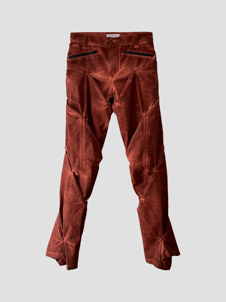 ORANGE GATHER-TWISTED DYE SHELL TROUSERS  준태 킴 오렌지 개더 트위스트 다이 쉘 트라우저 - 아데쿠베