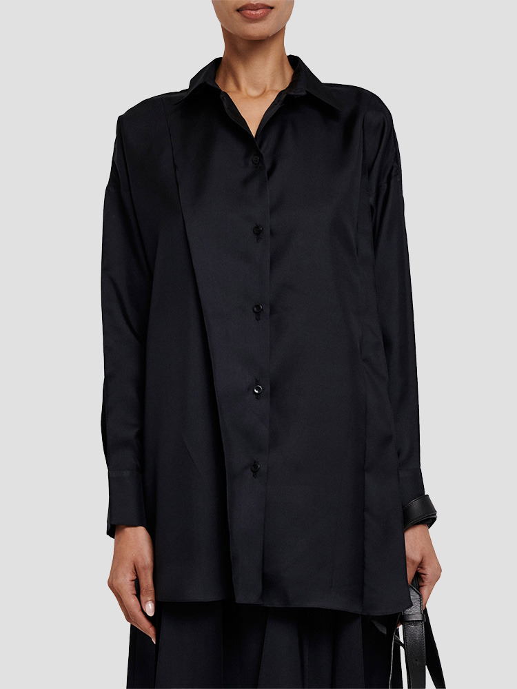 BLACK PLEATS SILK SHIRT  보야로브스카야 블랙 플리츠 실크 셔츠 - 아데쿠베