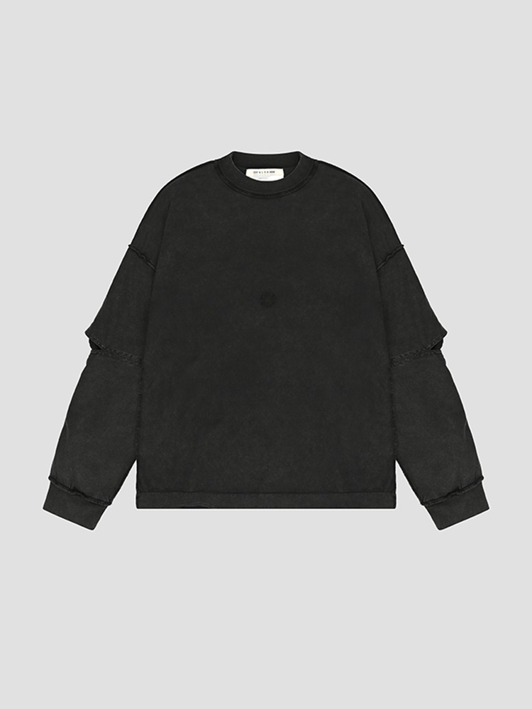 WASHED BLACK CUT-OUT ELBOW LONGSLEEVE T-SHIRT  알릭스 블랙 컷아웃 엘보우 롱 슬리브 티셔츠 - 아데쿠베