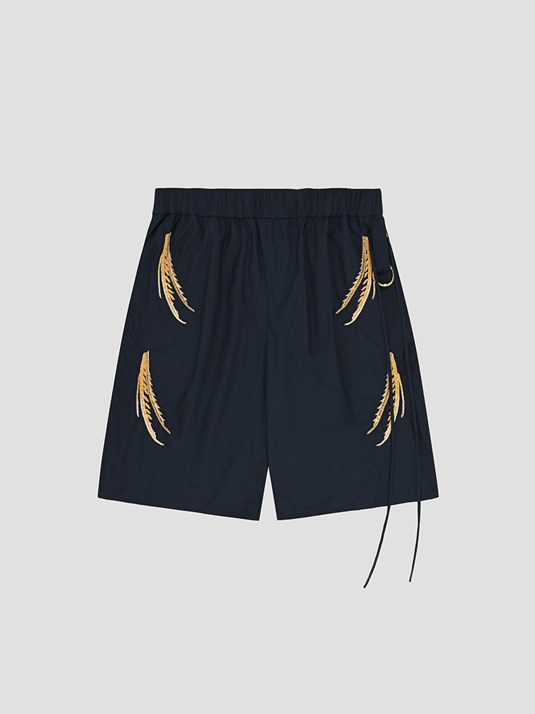 NAVY EMBROIDERED KNEE-LENGTH SHORTS  크리스토프 럼프 네이비 자수 쇼츠 - 아데쿠베