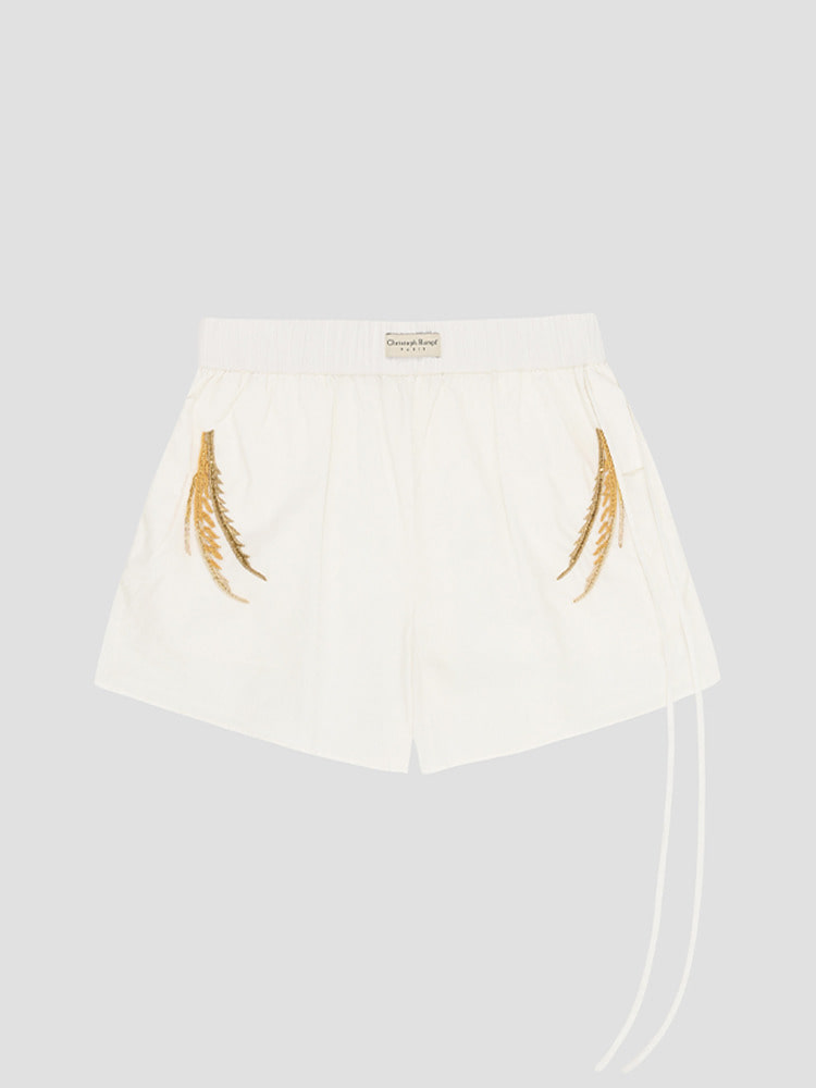 WHITE EMBROIDERED SHORTS  크리스토프 럼프 화이트 자수 쇼츠 - 아데쿠베