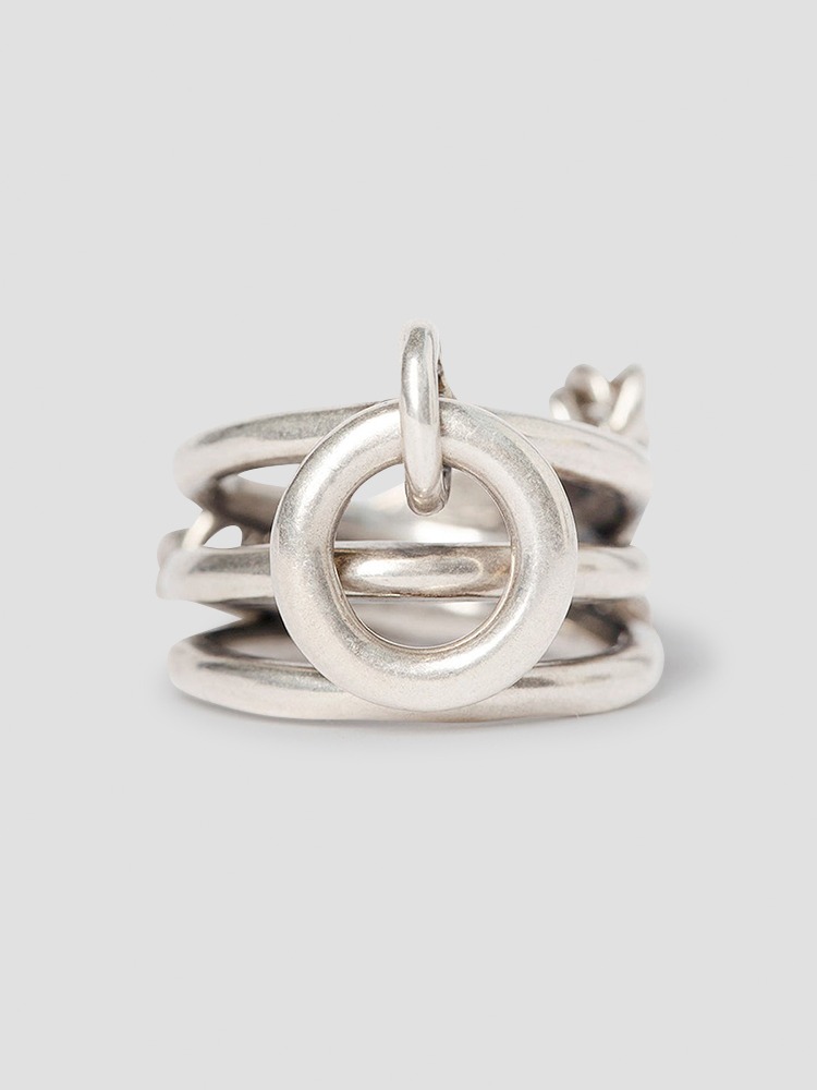 SILVER EIDA PLATE RING  앤 드뮐미스터 실버 플레이트 반지 - 아데쿠베