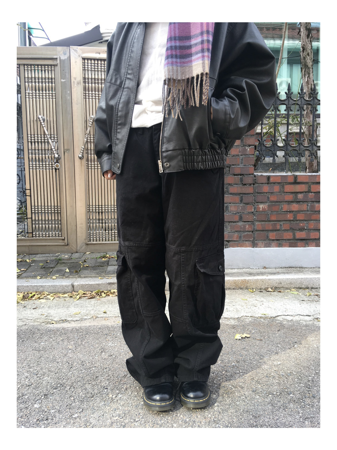 black washing cargo pants