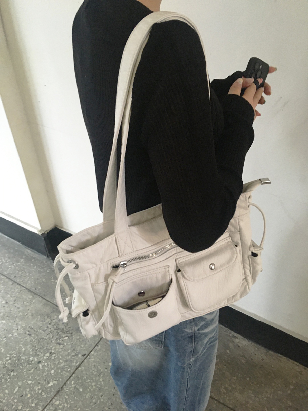 tail shoulder bag