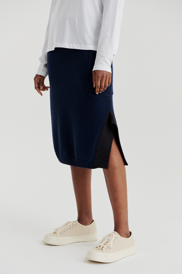 RIB POINT SKIRT (NAVY)