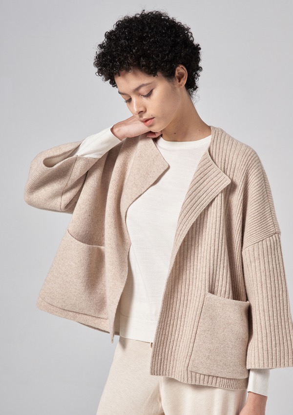 DOUBLE SHORT CARDIGAN (BEIGE)