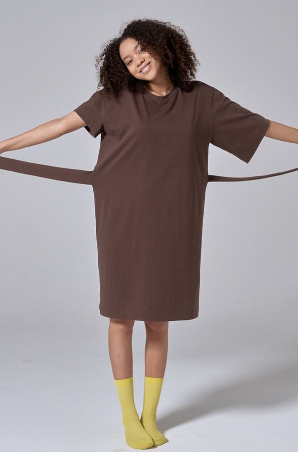 UNBALANCE SLEEVE DRESS (CACAO)