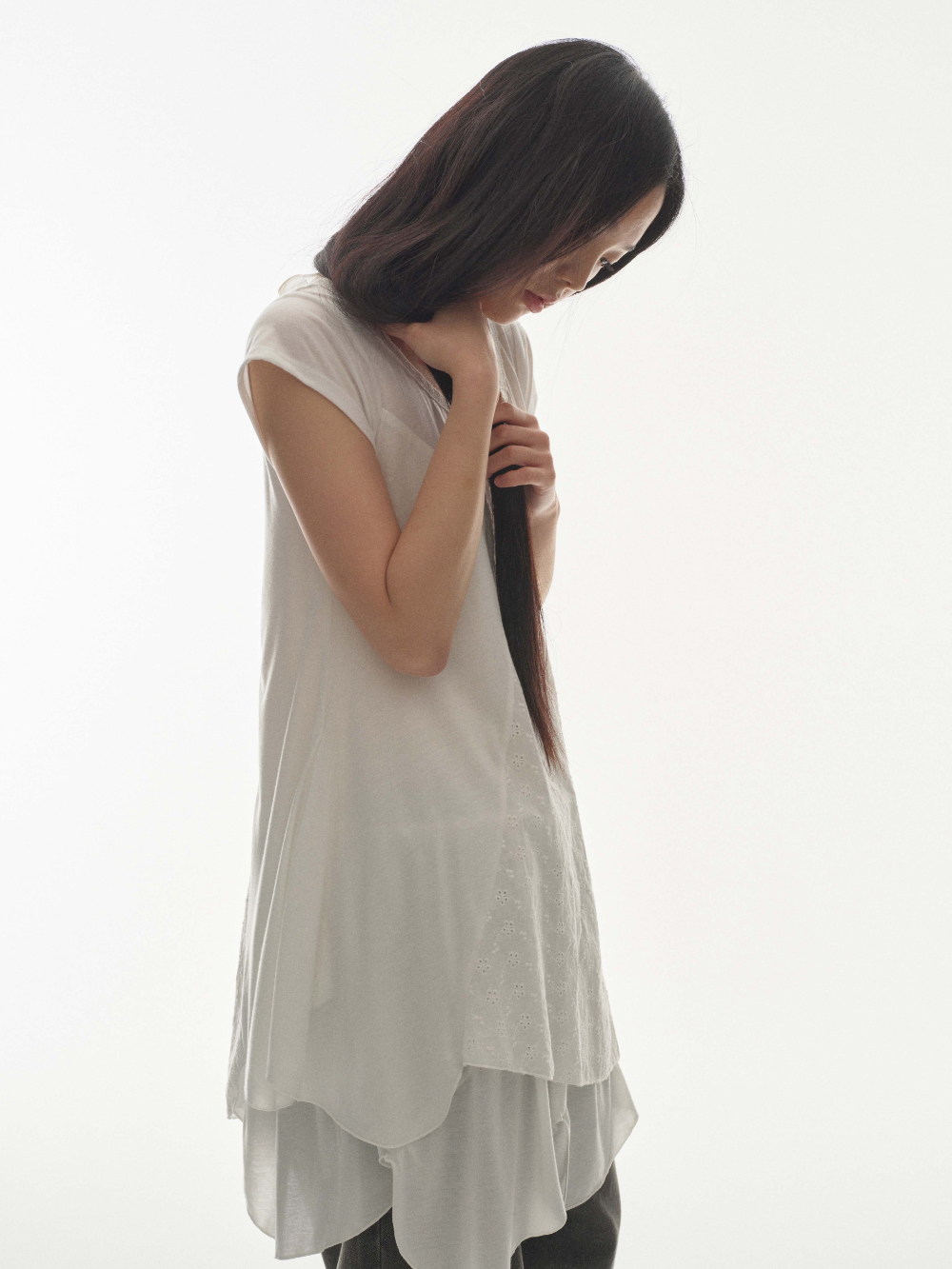 드레스 모델 착용 이미지-S1L7