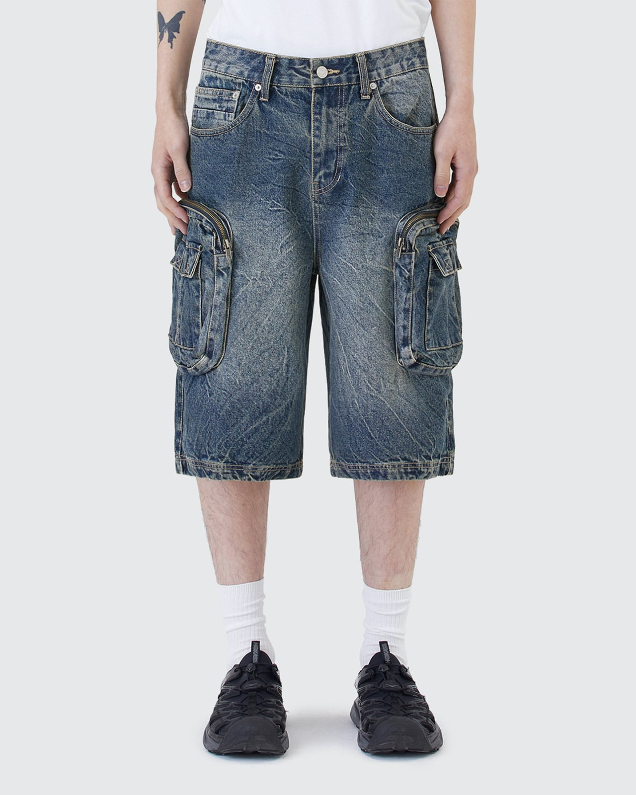 CARGO DENIM SHORTS