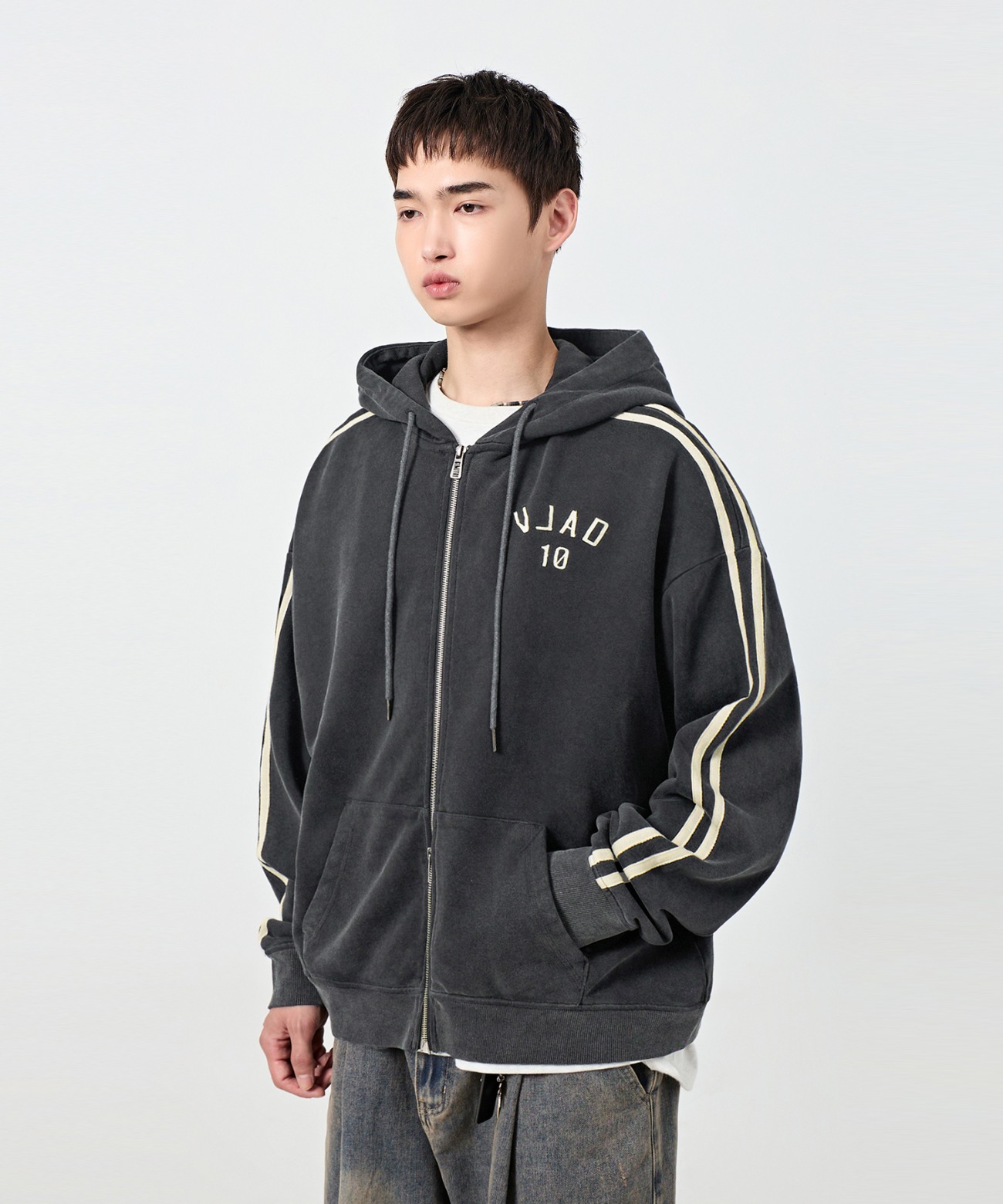 ★DIMITRI BLACK★ VLAD TYPEB artwork embroidery hood zip-up ☆DIMITRI BLACK☆ VLAD TYPEB artwork embroidery hood zip-up