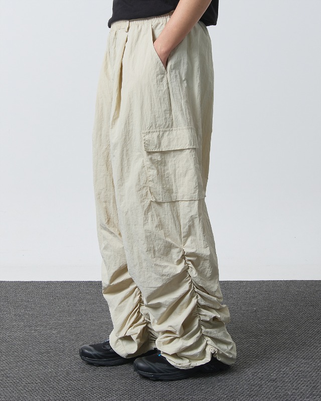 (VLAD) SHIRRING CARGO PANTS_BEIGE