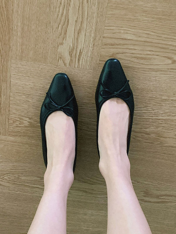 Ribbon Point Flat Shoes