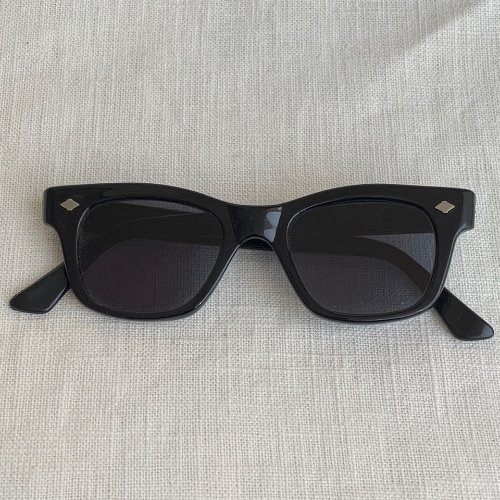 vtg VAM usa frame sunglasses