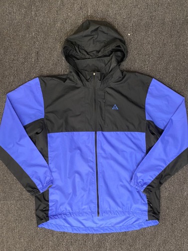 Nike acg wind breaker (L size, 105 추천)