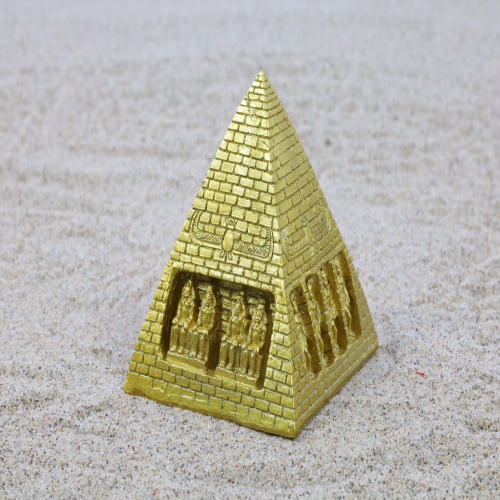 구조물2016 피라미드(금색)