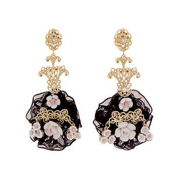 Marie Antoinette_Lace+Flower_Earrings