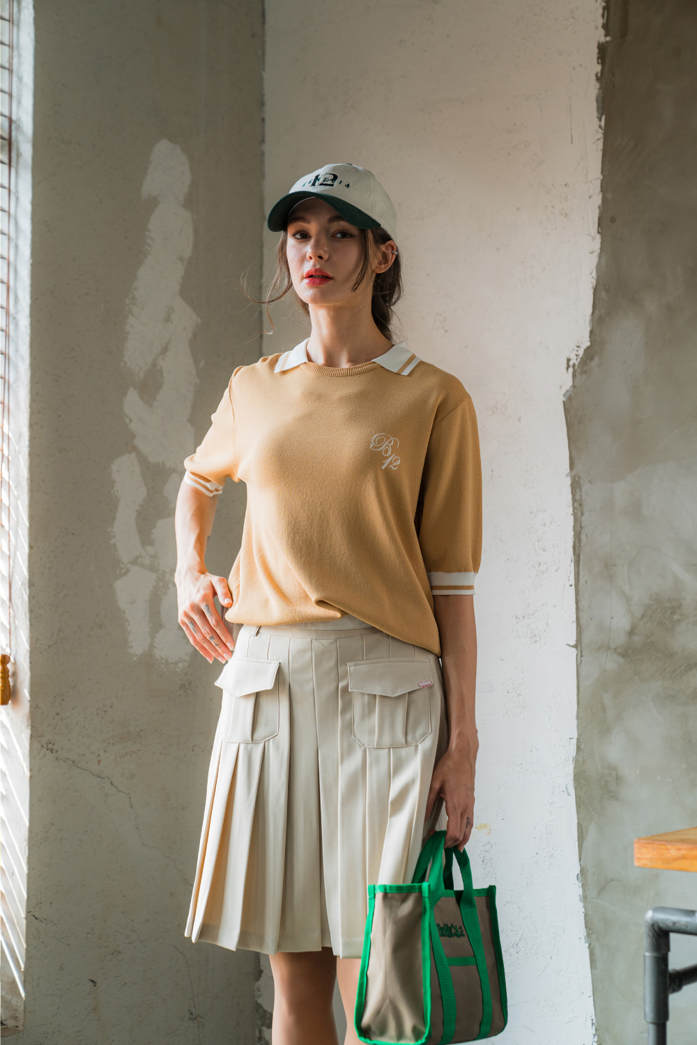 半袖Tシャツモデル着用画像-S1L18
