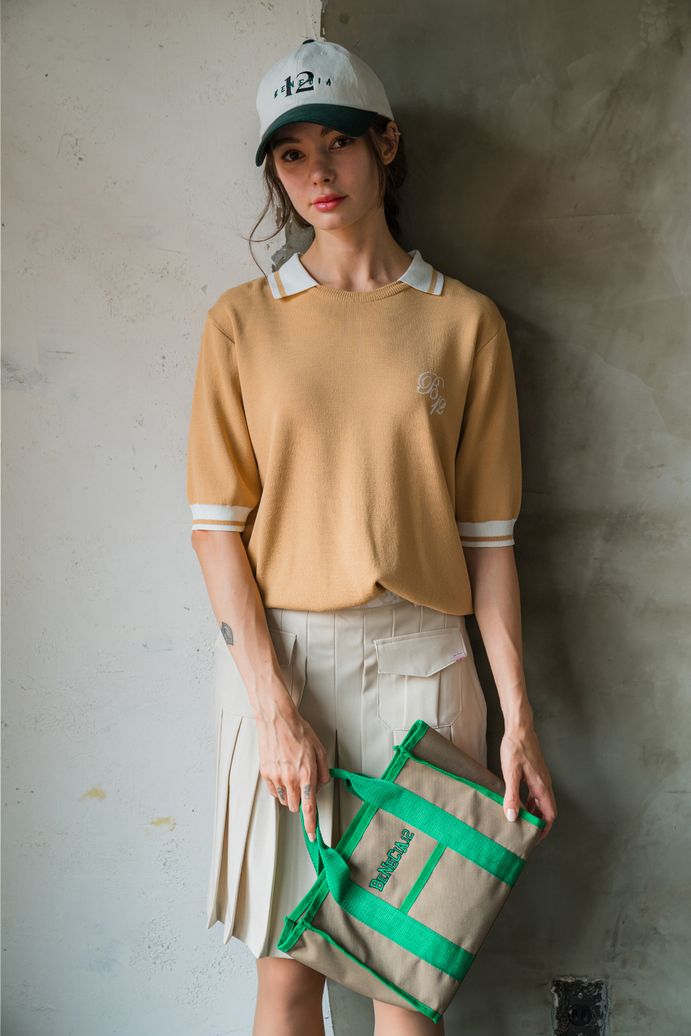 半袖Tシャツモデル着用画像-S1L6
