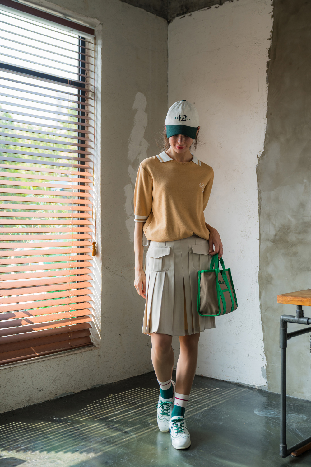 半袖Tシャツモデル着用画像-S1L14