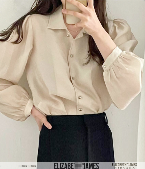 Elizabeth And Jame* st~goldbutton blouse;골드버튼 디테일로 고급스럽고 기분마저 달콤하게~~ (특가세일 30% 할인이벤트/현금가/반품교환불가/정가44000)