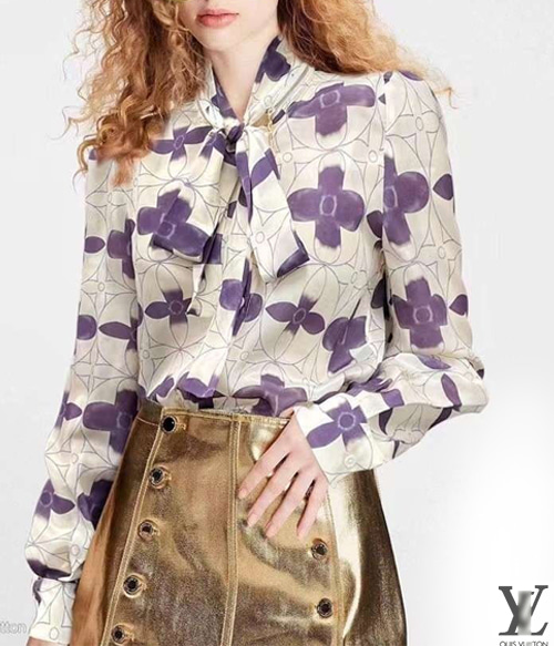 louis vuitto* pattern silk blouse ;리본 디테일로 더욱 사랑스러운 실크 블라우스!!