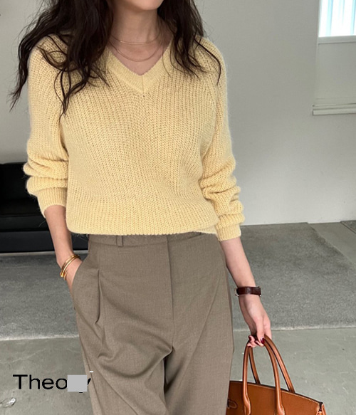 Theor*st~vneck sweater ;보송한 헤어감과 여유로운 핏의 브이넥 스웨터!!  (특가세일 30% 할인이벤트/현금가/반품교환불가/정가77000)