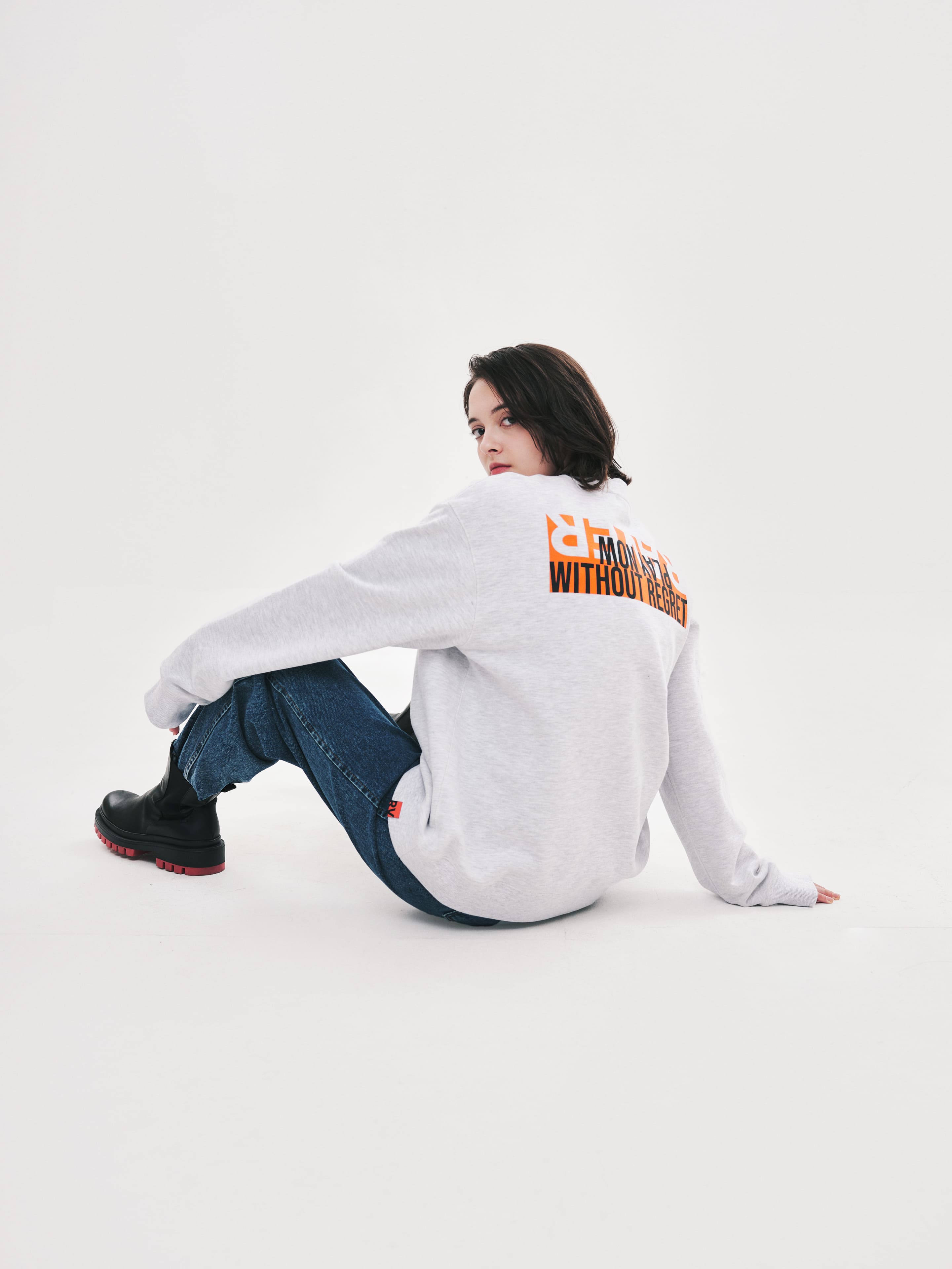 Raverous Basic Sweatshirt