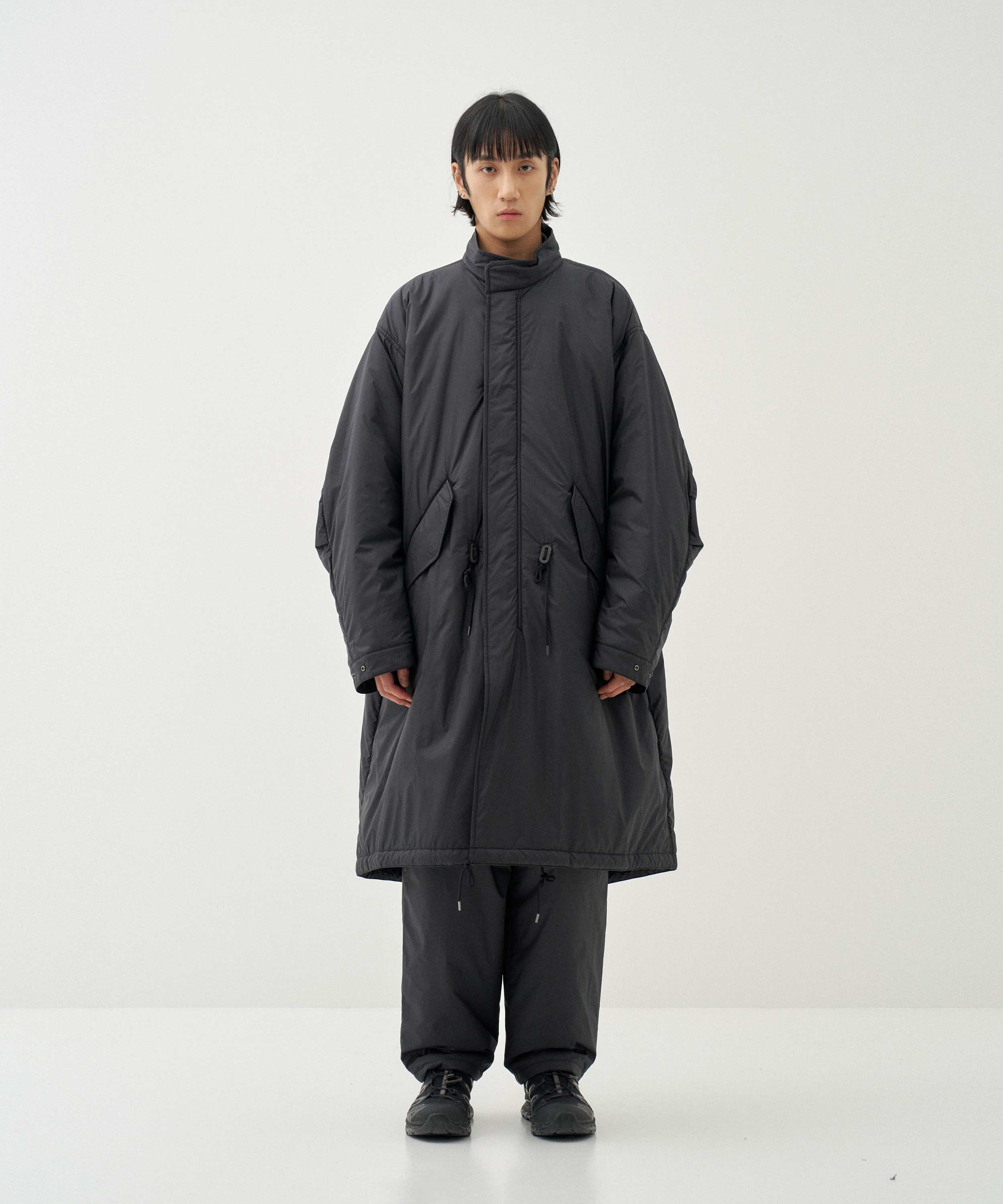 Insulation Fish Tail Coat (Black)