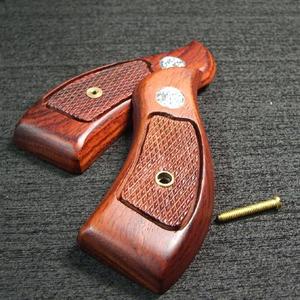 Altamont Grip S&amp;W-J 