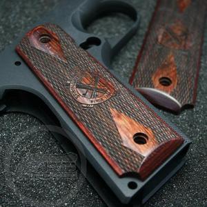 Springfield Armory 1911  Diamond Checker [Rosewood]