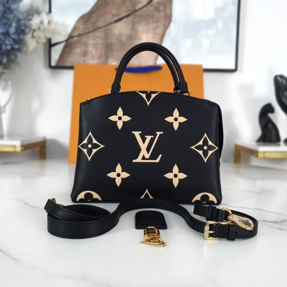 [국내배송] 루이비통 LOUIS VUITTON 쁘띠뜨 팔레 M58913