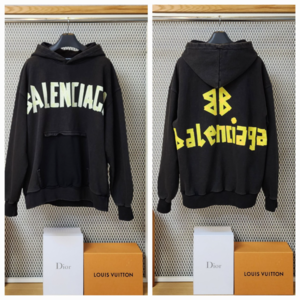 [국내배송] 발렌시아가 BALENCIAGA 테이프 로고 오버사이즈 워싱 후드 블랙