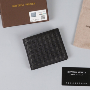 [국내배송][반품가능] 보테가베네타 BOTTEGA VENETA 인트레치아토 무광 카프스킨 반지갑