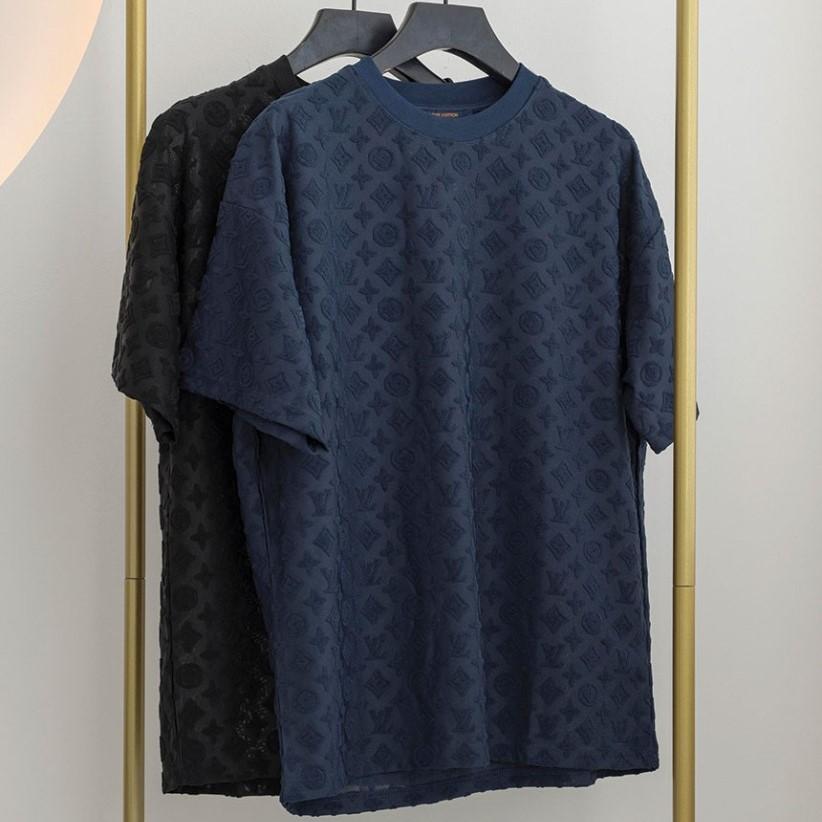 [국내배송][반품가능] 루이비통 LOUIS VUITTON 엠보스드 로고 티셔츠 2color