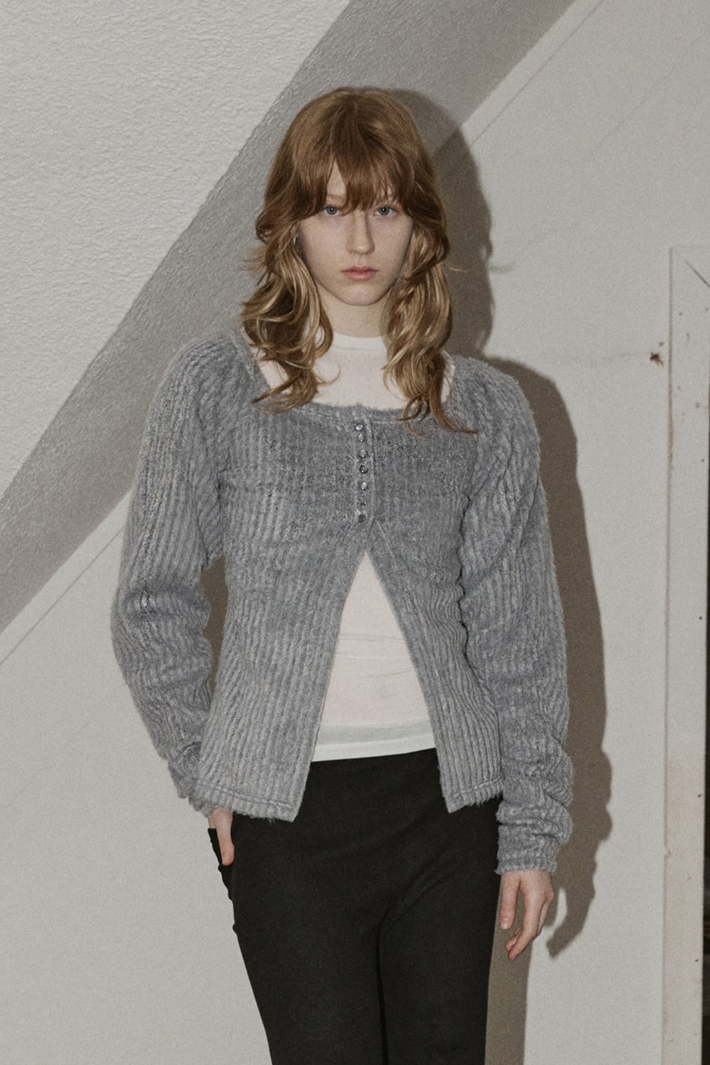 SQUARE NECK BUTTON PUFF CARDIGAN - GREY