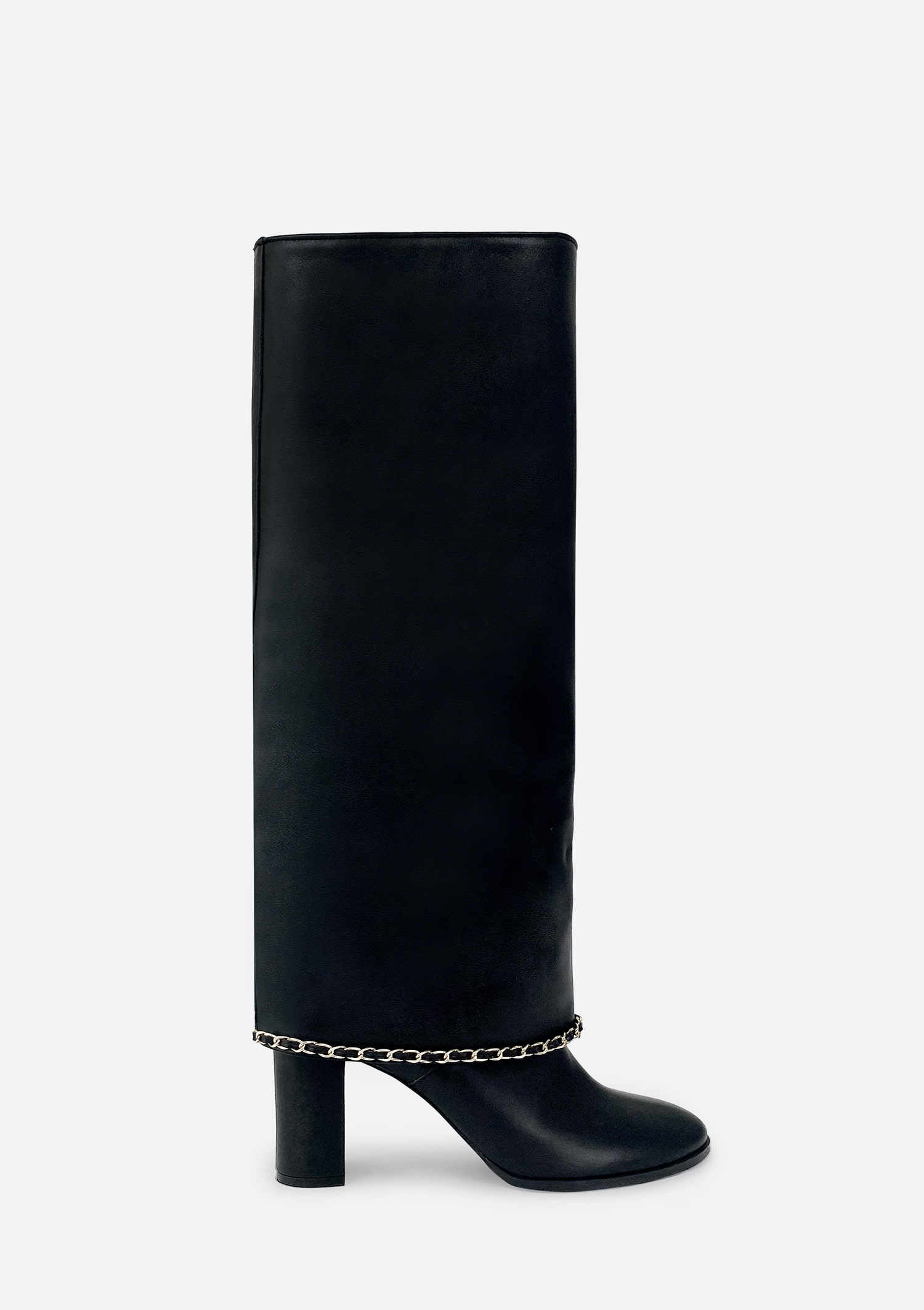 [EXCLUSIVE] Cabra chain boots