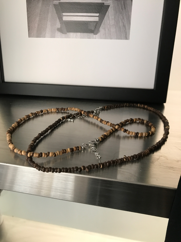 Wood beads necklace