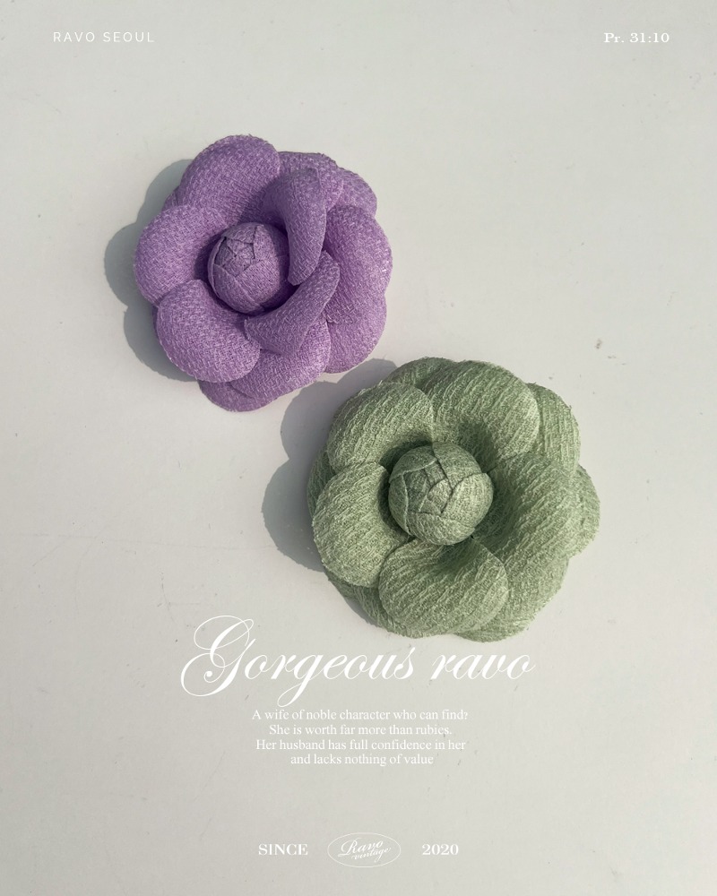 COCO 코코 ra brooch