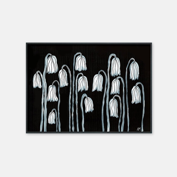 뚜누 낸시 맥키 작가 Monochrome flowers 포스터