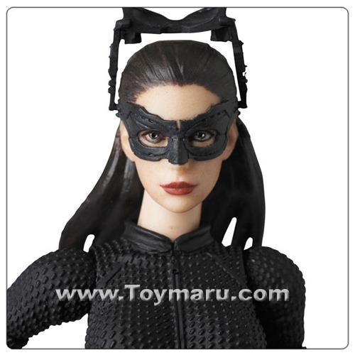 MAFEX No.009 The Dark Knight 다크나이트 셀레나 카일