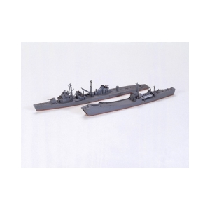 TA31501&amp;nbsp;1/700 1st &amp; 2nd Class Cargo Ships