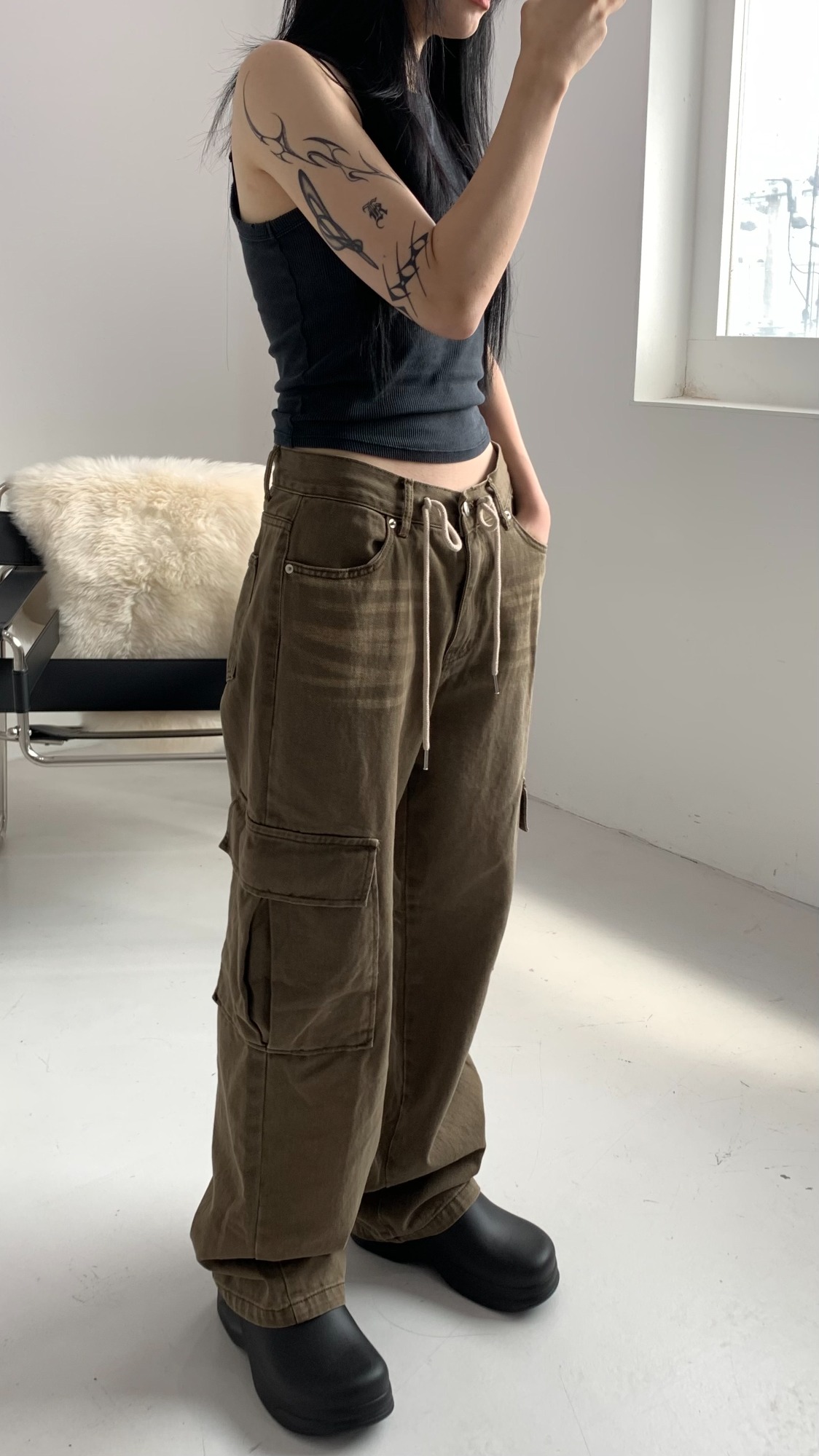 BROWN STRING CARGO PANTS